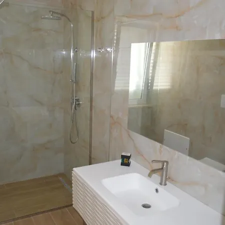 Lägenhet Baia Dei Gruccioni Trani