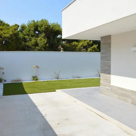 Baia Dei Gruccioni Apartment Trani